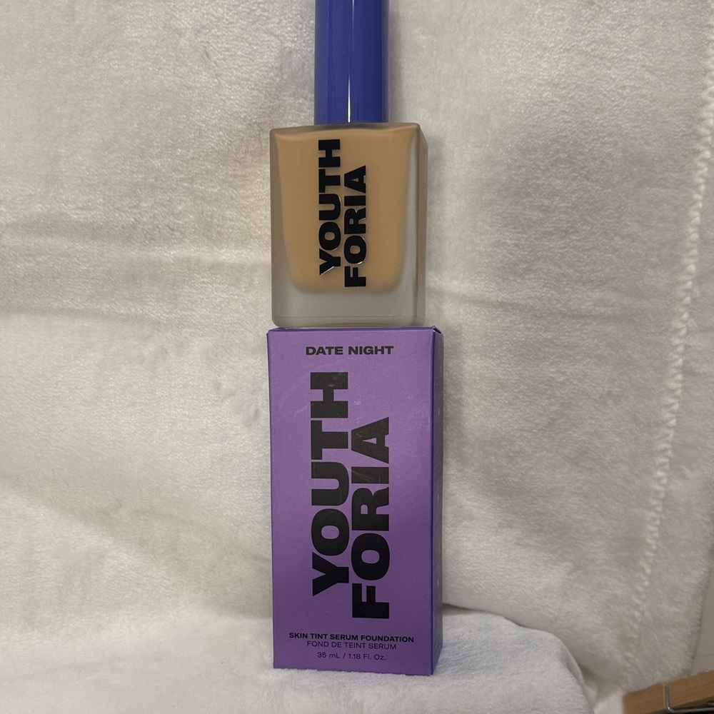 Youthforia Date Night Skin Tint Serum Foundation - Purple - Picture 6 of 7
